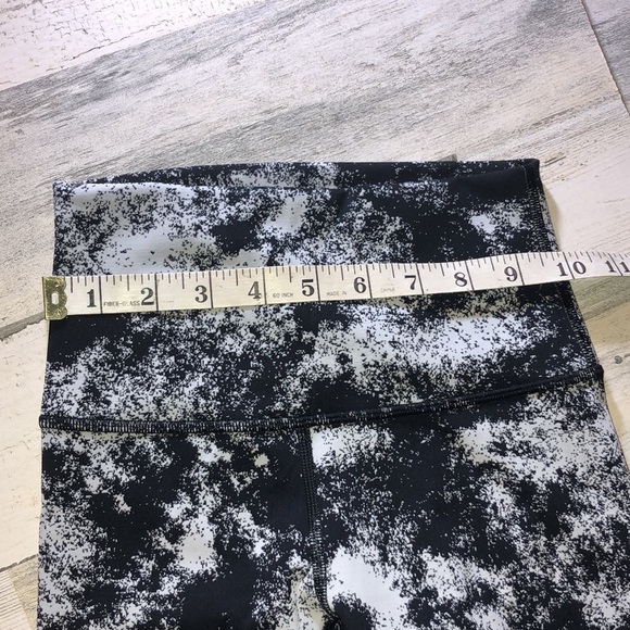 Lululemon Wunder Under Full-On Luxtreme
Aerify Jacquard Black Alpine White 2​​ - Picture 14 of 15